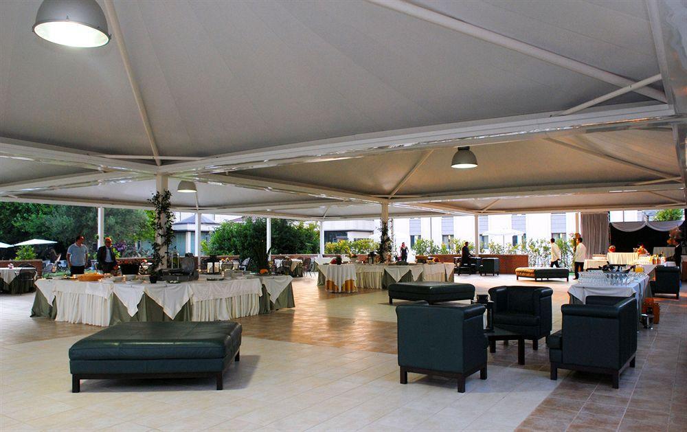 Grand Hotel เพสตุม ภายนอก รูปภาพ